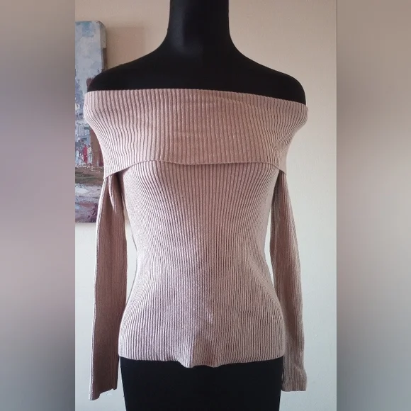 Off-Shoulder Ribbed Sweater  Dusty Pink Small - Picture 2 of 6